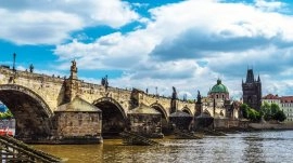 Prag: Karlov Most