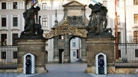 Prag: Prednja kapija zamka u Pragu