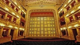 Prag: Unutrašnjost pozorišta