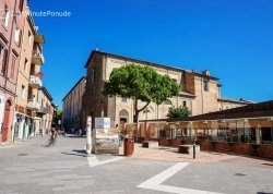Šoping ture - Rimini i San Marino - Hoteli: Piazza Luigi Ferrari