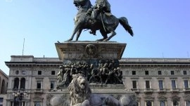 Milano: Trg Duomo - Statua Vitorija Emanuela II