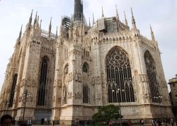 Šoping ture - Milano i jezera Italije - Hoteli: Milanska katedrala (zadnja strana)