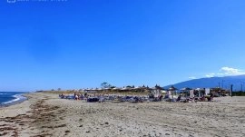 Nei Pori: Plaža