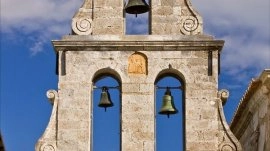 Lefkada: Zvonik crkve u glavnom gradu Lefkasu