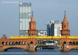 Nova godina 2024 - Berlin - Hoteli: Metro na Oberbaum mostu