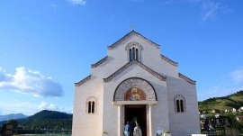 Višegrad: Crkva Svetog Lazara u Andrićgradu