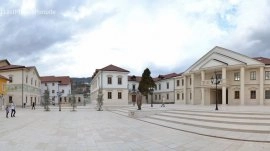 Višegrad: Trg