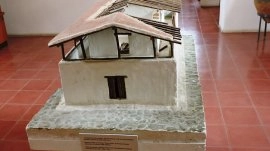 Egina: Unutrašnjost arheološkog muzeja 