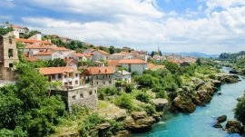 Mostar: Pogled na reku