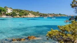 Sardinija:  Plaža Capriccioli