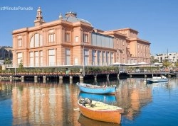 Šoping ture - Bari i Pulja - Hoteli: Pogled na teatar