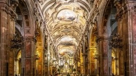 Santiago: Unutrašnjost katedrale Metropoliten