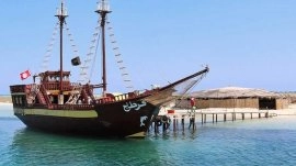 Djerba: Piratski brod