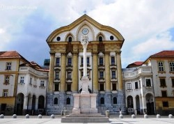 Vikend putovanja - Ljubljana - : Ursulinska crkva Svetog Trojstva