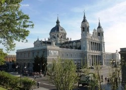 Prolećna putovanja - Madrid - Hoteli: Crkva Almudena
