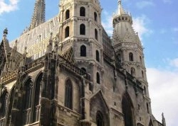 Prvi maj - Beč - Hoteli: Katedrala Svetog Stefana