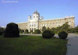 Prvi maj - Salcburg - Hoteli: Prirodnjački muzej