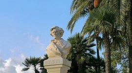 Monte Karlo: Statua Hektor Berlioz