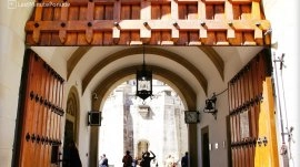 Dvorci Bavarske: Glavni ulaz u dvorac Neuschwanstein