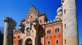 Dvorci Bavarske: Dvorac Neuschwanstein - glavni ulaz
