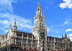 Prolećna putovanja - Bavarska - Hoteli: Nova gradska većnica u neogotskom stilu