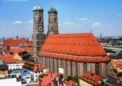 Prolećna putovanja - Bavarska - Hoteli: Katedrala Frauenkirche 