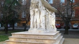 Segedin: Spomenik Mađarskoj revoluciji