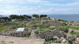 Egina: Arheološki lokalitet Kolona