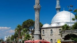 Belek: Pogled na džamiju