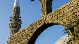Belek: Pogled na minaret
