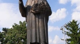 Ohrid: Statua Svetog Klimenta
