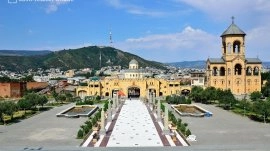 Tbilisi: Pogled na crkvu