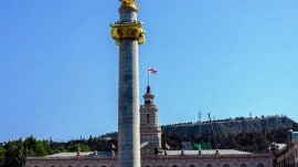 Tbilisi: Statua