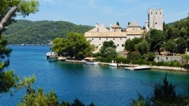 Mljet: Brodovi u moru