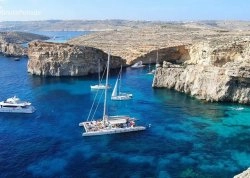 Leto 2025, letovanje - Malta - Hoteli: Brodovi u moru
