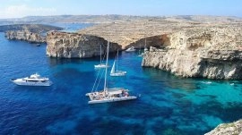 Malta: Brodovi u moru