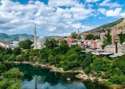 Prolećna putovanja - Mostar - Hoteli: Pogled na džamiju
