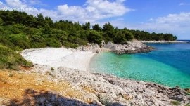 Hvar: Plaža Mekićevica