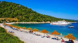 Alonisos: Lefto Gialos plaža