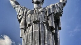 Kijev: Spomenik otadžbine