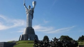 Kijev: Spomenik otadžbine
