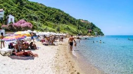 Afitos: Plaža