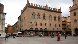 Bolonja: Palata notara