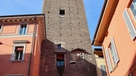 Bolonja: Srednjovekovni odbrambeni toranj Prendiparte