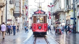 Istanbul: Tradicionalni tramvaj na Taksimu