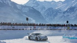 Zell am See: Auto trke na ledu