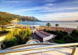 Prolećna putovanja - Proleće na sunčanom Jadranu - Hoteli: Pogled na plažu