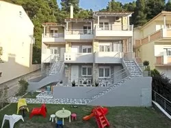 Leto 2025, letovanje - Siviri - Apartmani