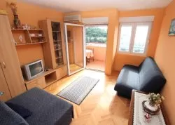 Leto 2025, letovanje - Petrovac - Apartmani: Apartmani Pod Lozom