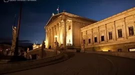 Beč: Parlament noću